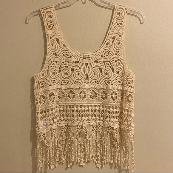 Ellie & Kate L Crocheted See-Through Cover Up Beige Sleeveless Top Tassel Hem - Picture 5 of 9